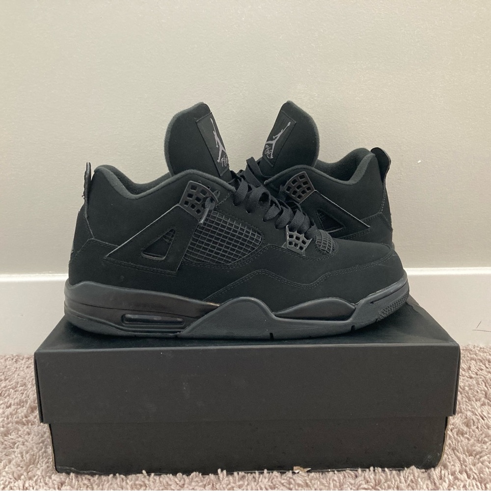 Black cat Jordan 4 reps